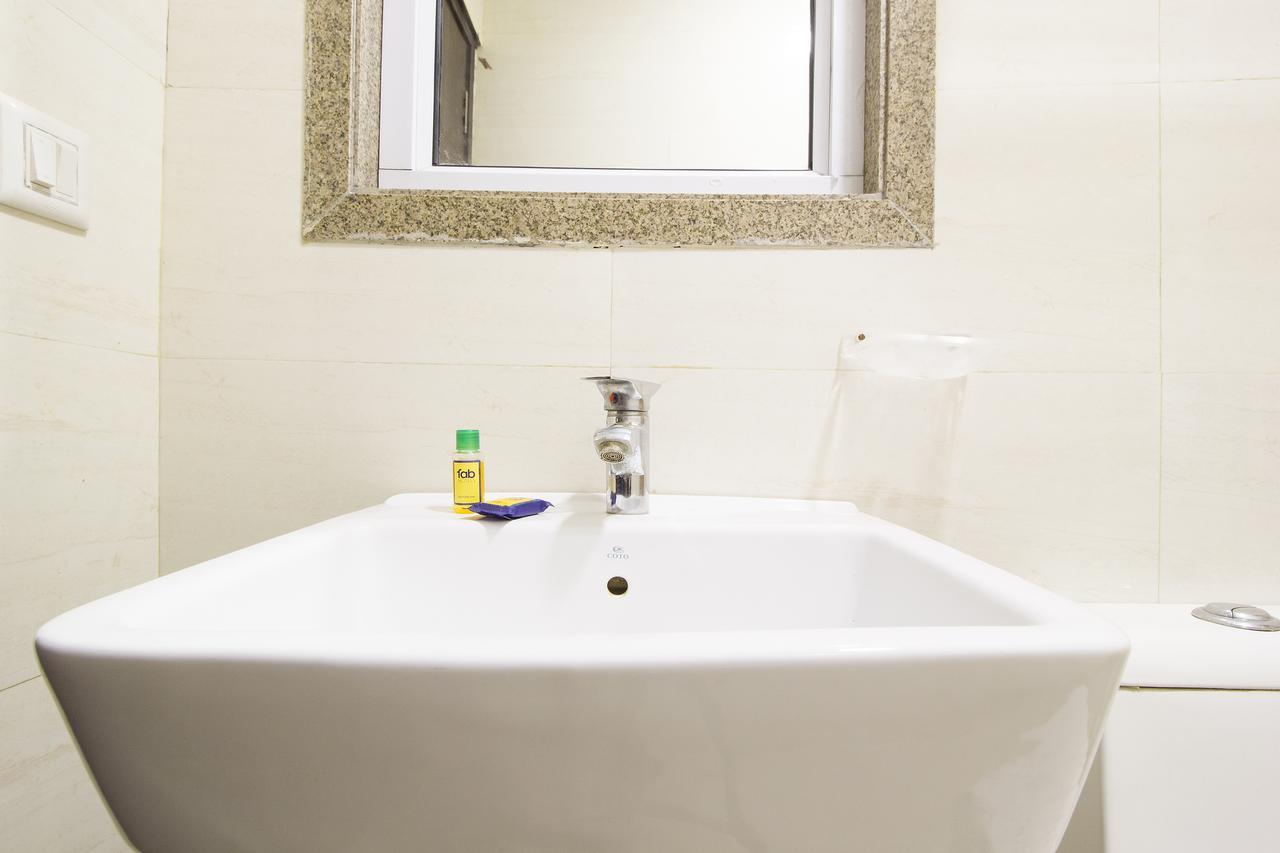 Fabexpress Le Continental Paharganj New Delhi Hotel Bagian luar foto