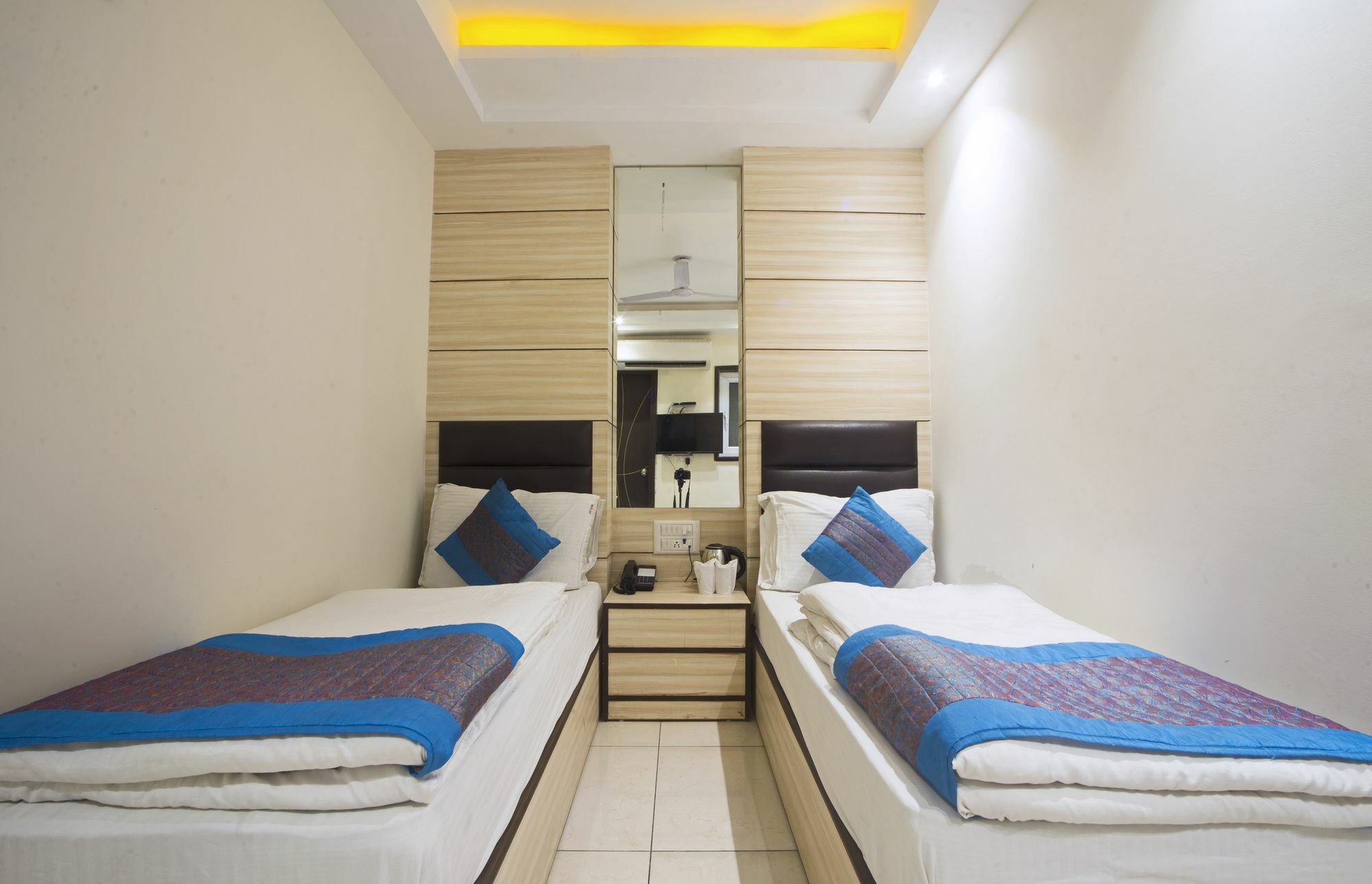 Fabexpress Le Continental Paharganj New Delhi Hotel Bagian luar foto