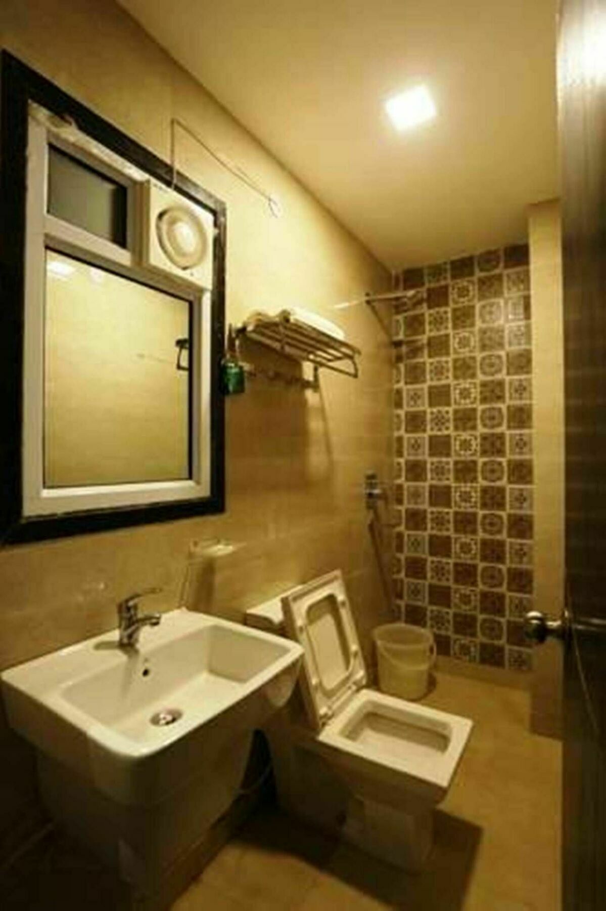 Fabexpress Le Continental Paharganj New Delhi Hotel Bagian luar foto
